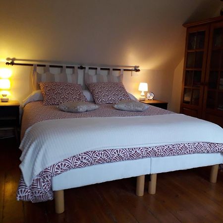 Les Trois Pommiers Bed & Breakfast Sommery Exterior photo