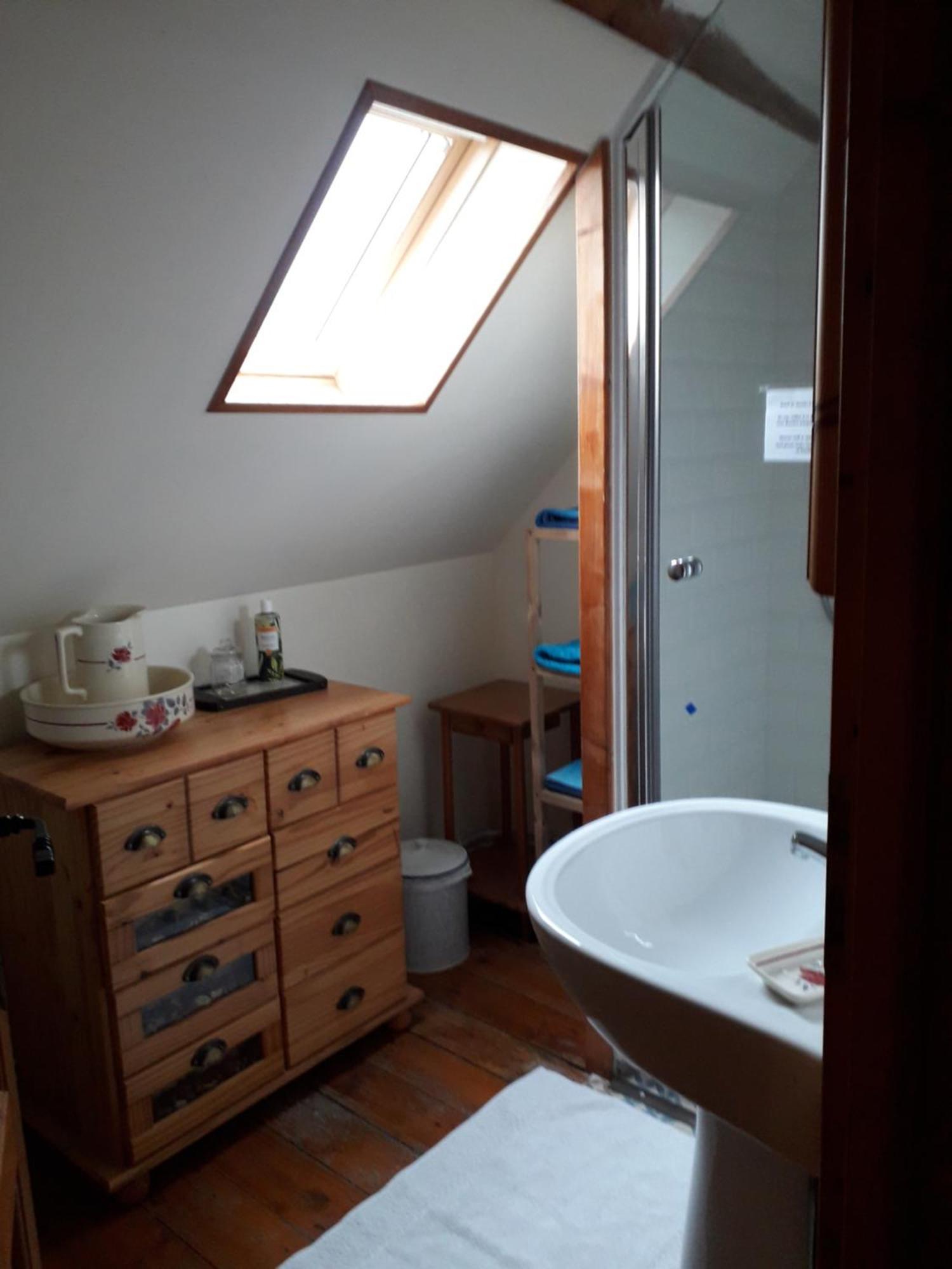 Les Trois Pommiers Bed & Breakfast Sommery Exterior photo